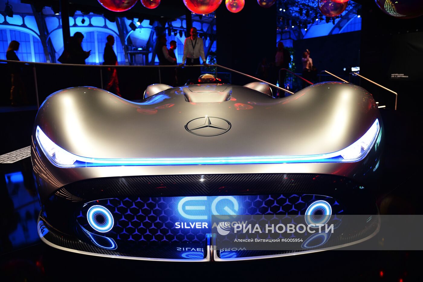 Международный автомобильный салон во Франкфурте. День первый