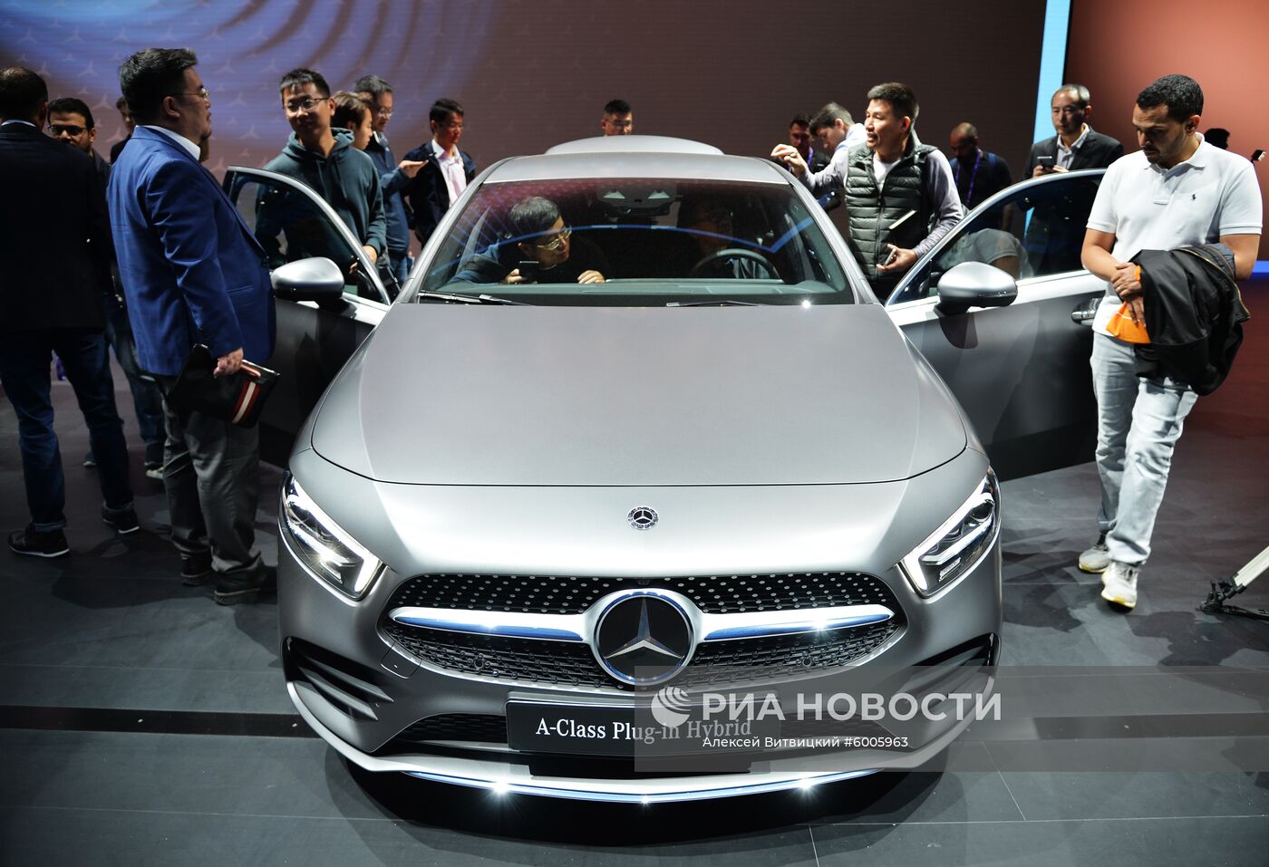 Международный автомобильный салон во Франкфурте. День первый