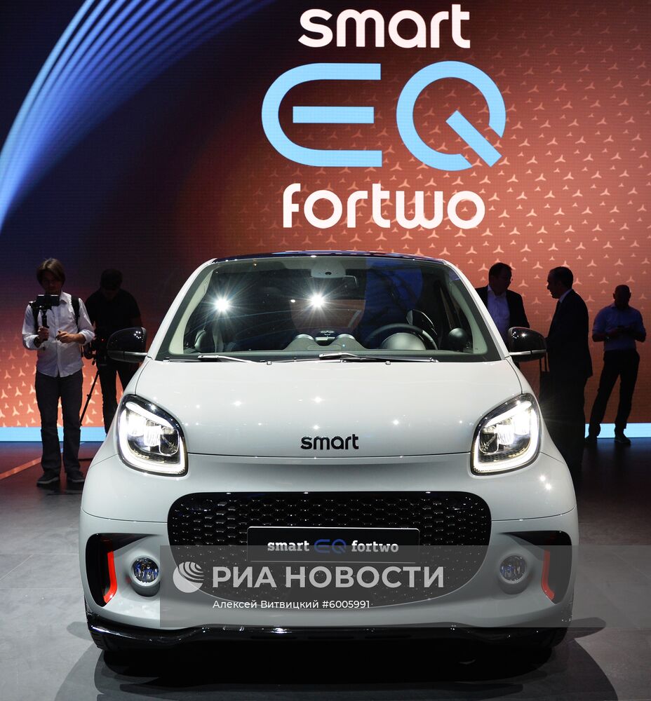 Международный автомобильный салон во Франкфурте. День первый