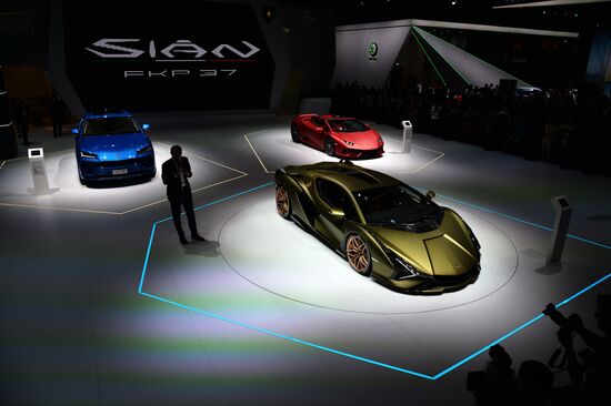 Международный автомобильный салон во Франкфурте. День первый