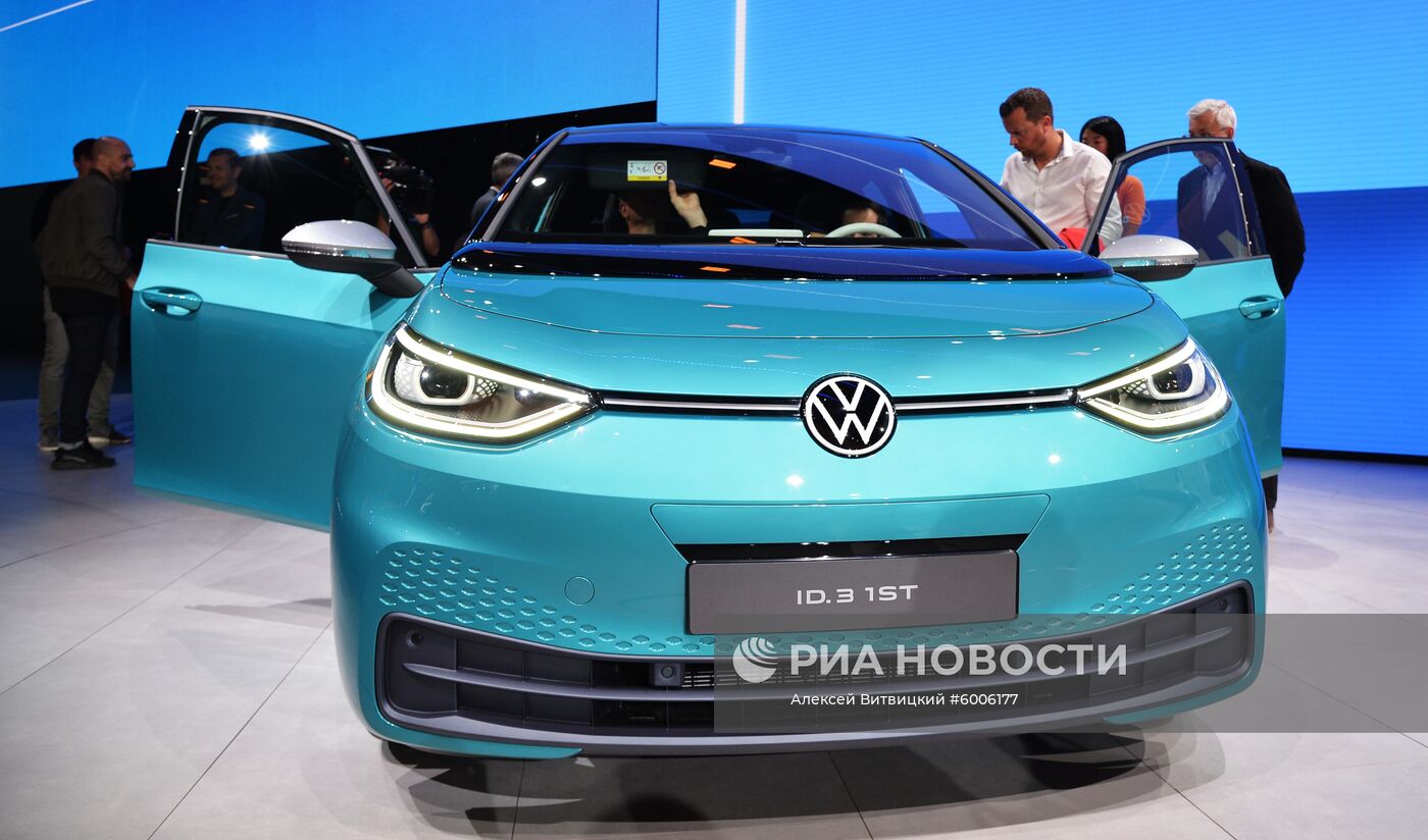 Международный автомобильный салон во Франкфурте. День первый