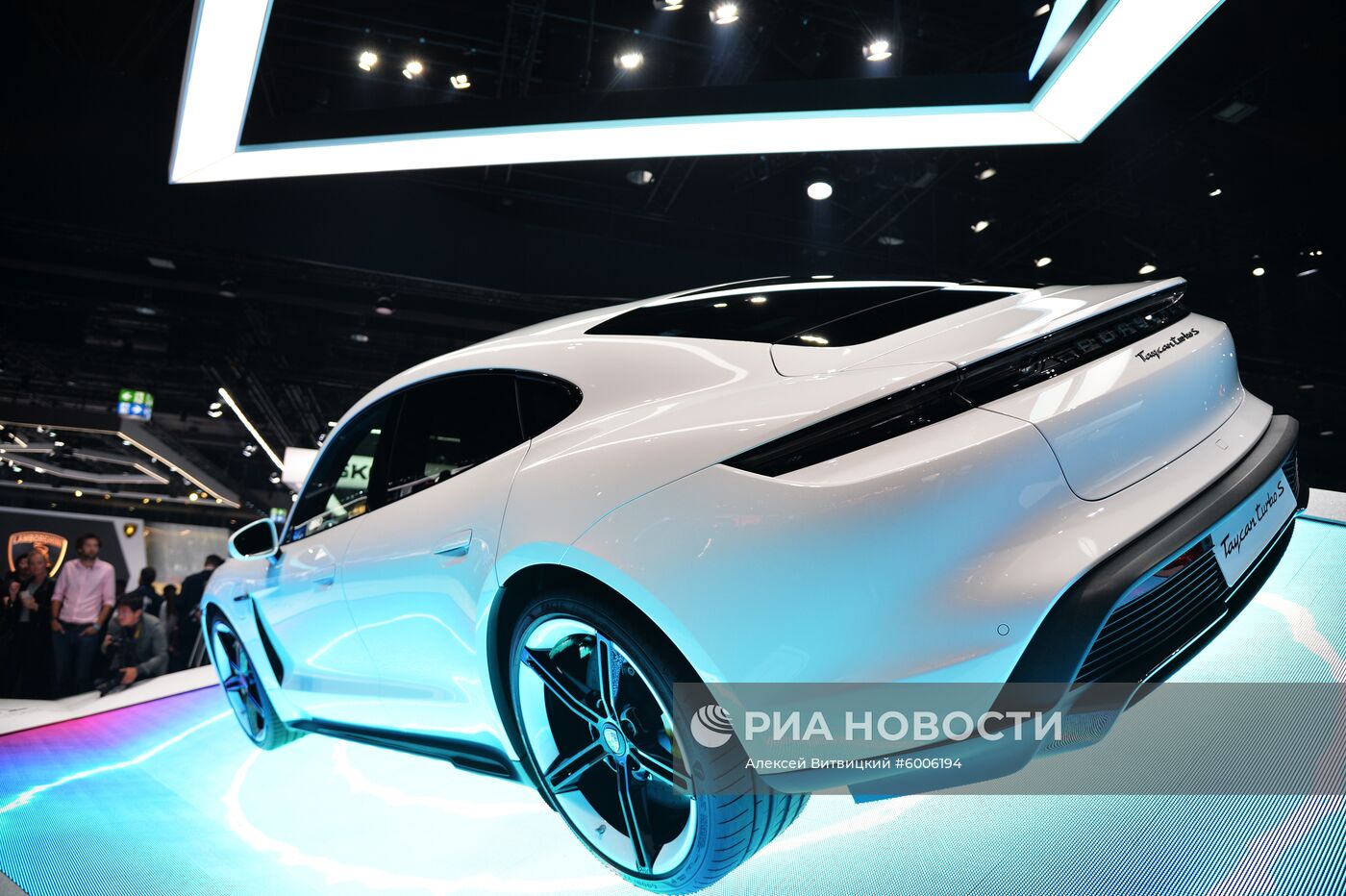 Международный автомобильный салон во Франкфурте. День первый