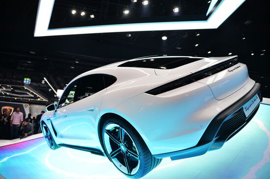 Международный автомобильный салон во Франкфурте. День первый