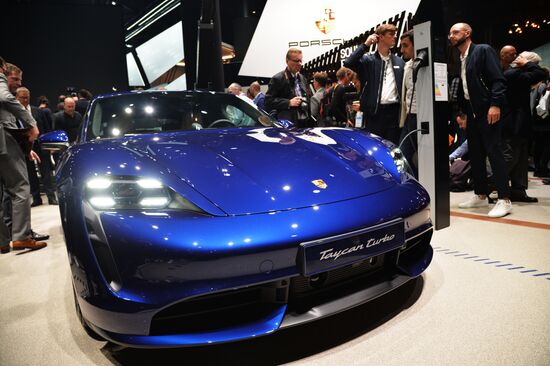 Международный автомобильный салон во Франкфурте. День первый