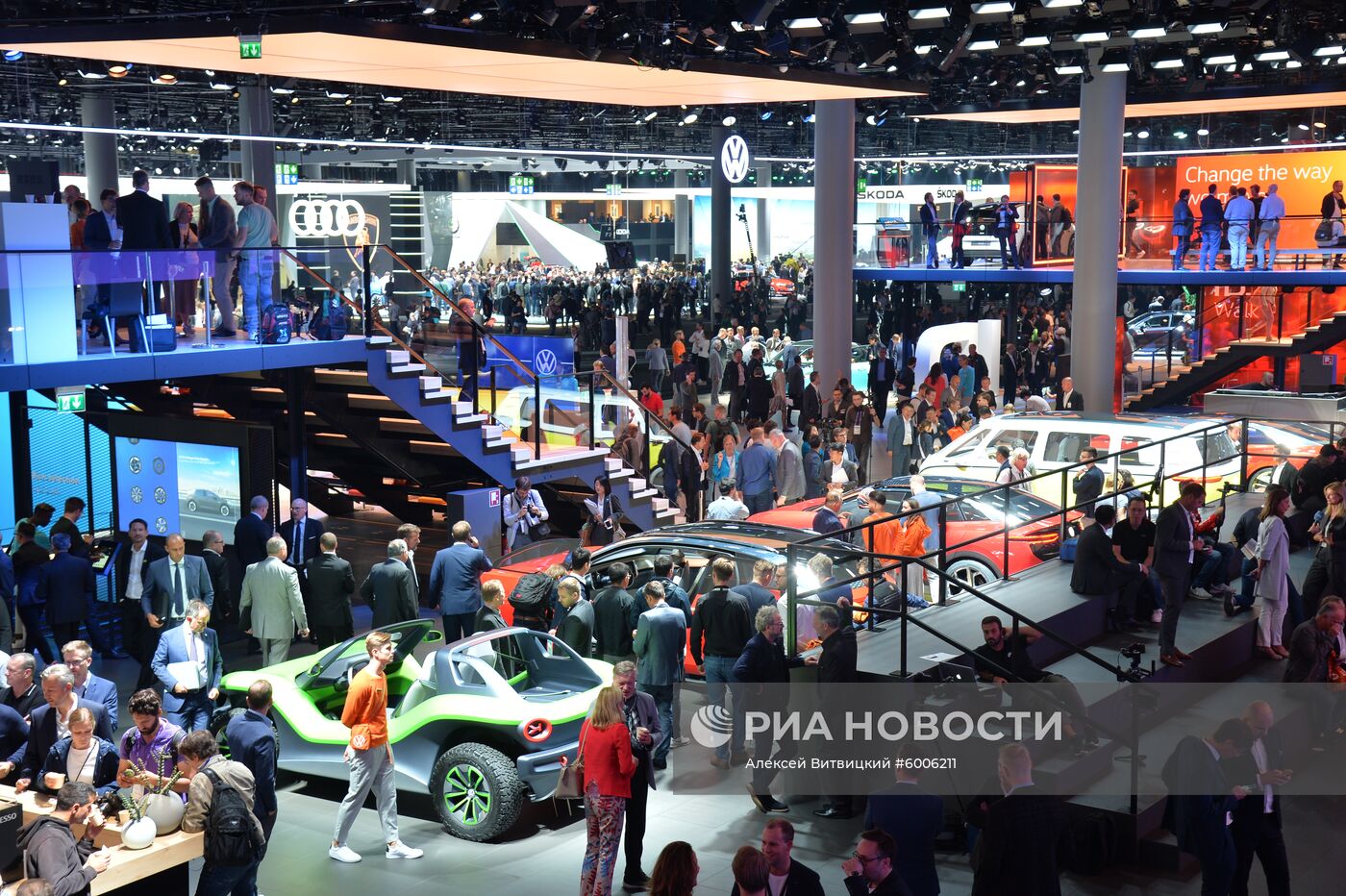 Международный автомобильный салон во Франкфурте. День первый