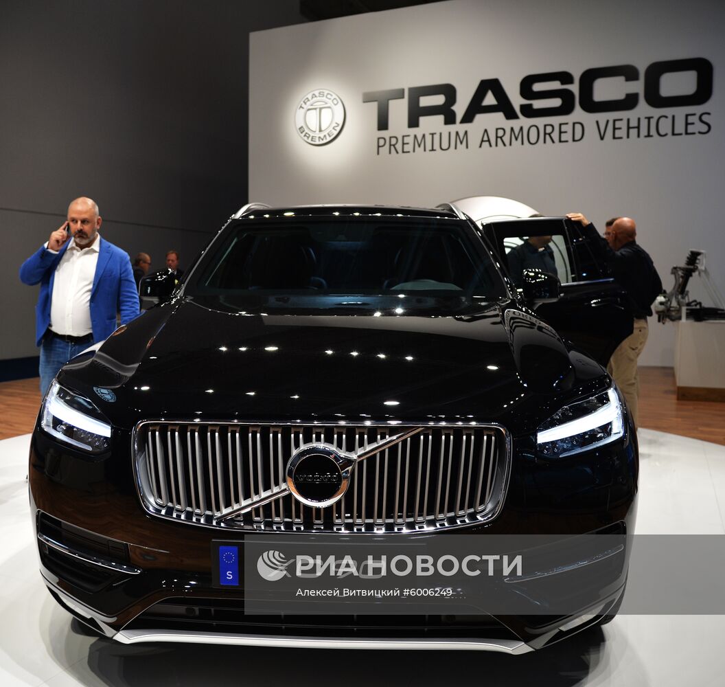 Международный автомобильный салон во Франкфурте. День первый