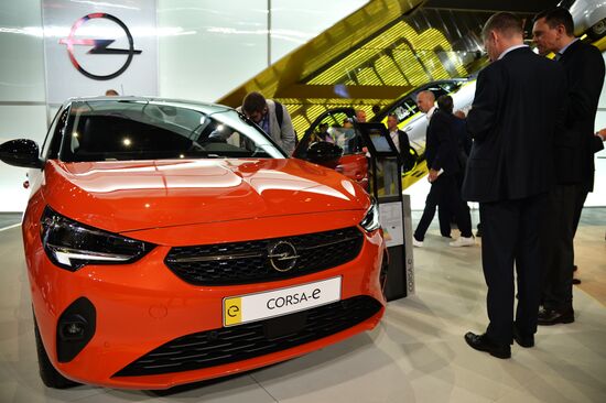 Международный автомобильный салон во Франкфурте. День первый