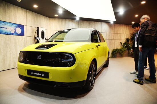 Международный автомобильный салон во Франкфурте. День первый