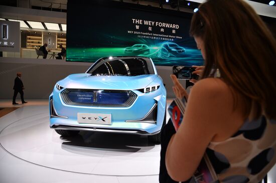 Международный автомобильный салон во Франкфурте. День первый