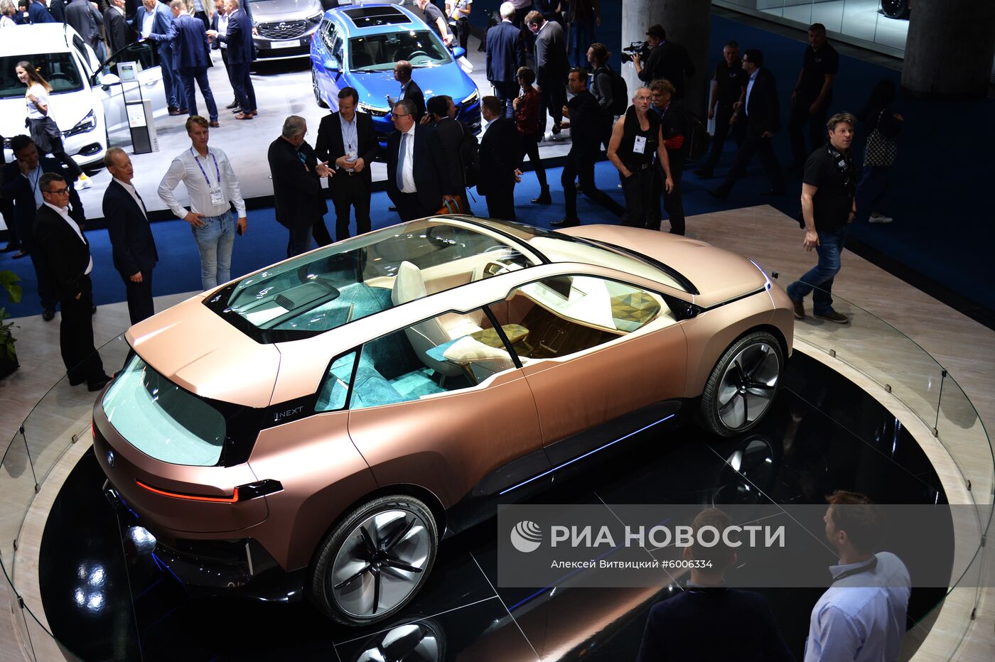 Международный автомобильный салон во Франкфурте. День первый