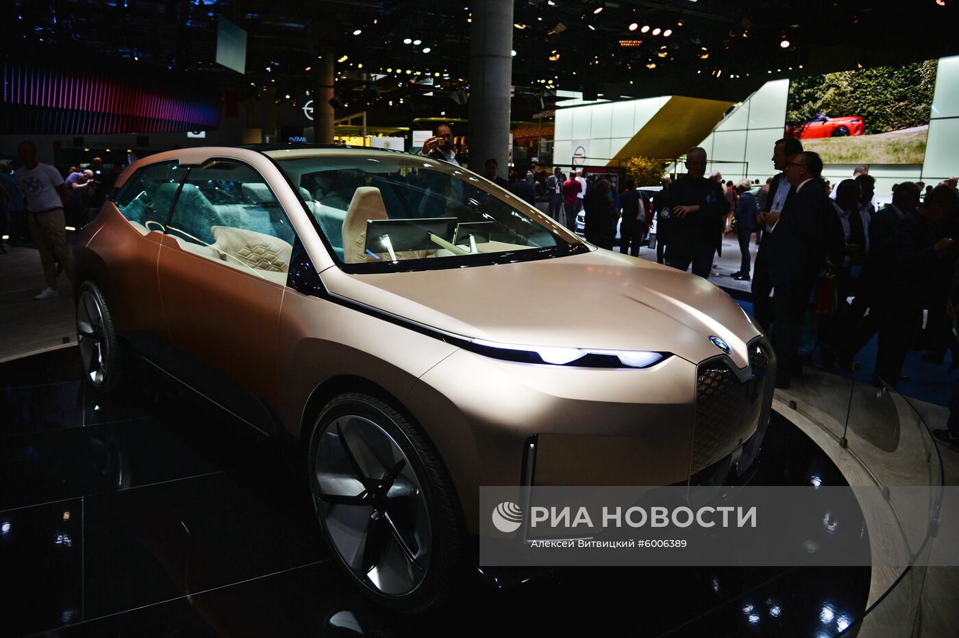 Международный автомобильный салон во Франкфурте. День первый