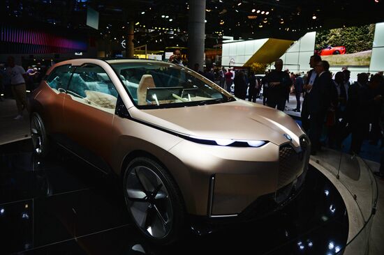 Международный автомобильный салон во Франкфурте. День первый