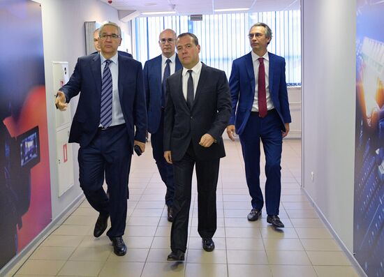 Премьер-министр РФ Дмитрий Медведев принял участие в программе "Диалог" на канале "Россия 24"