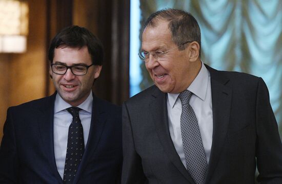 Встреча глав МИД РФ и Молдавии С. Лаврова и Н. Попеску 