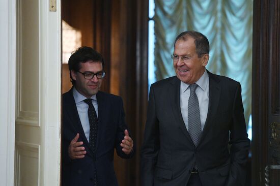 Встреча глав МИД РФ и Молдавии С. Лаврова и Н. Попеску 