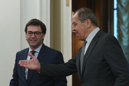 Встреча глав МИД РФ и Молдавии С. Лаврова и Н. Попеску 