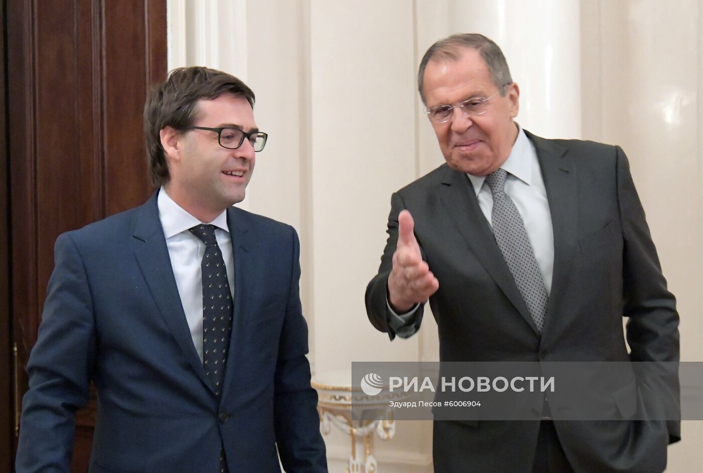 Встреча глав МИД РФ и Молдавии С. Лаврова и Н. Попеску
