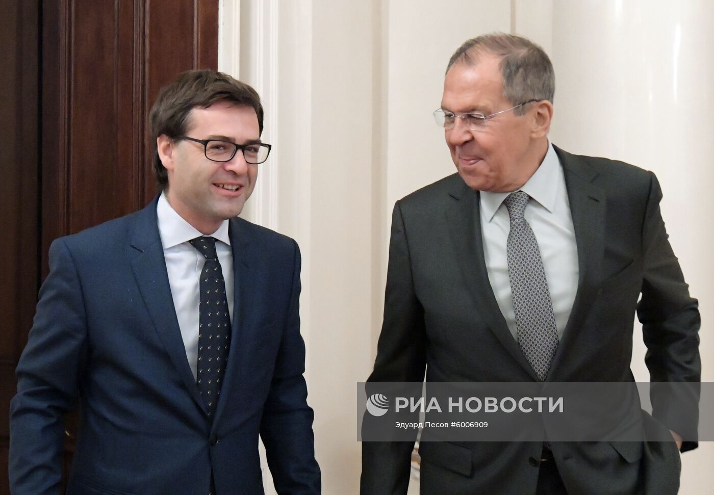 Встреча глав МИД РФ и Молдавии С. Лаврова и Н. Попеску