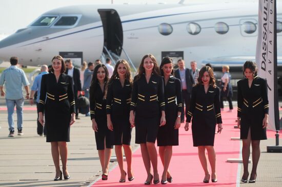 Встреча глав МИД РФ и Молдавии С. Лаврова и Н. Попеску 