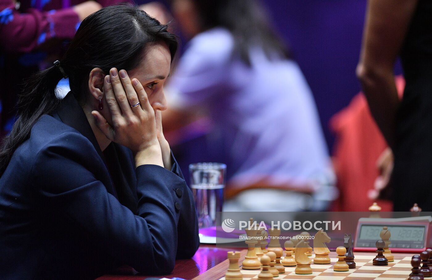 Шахматы. Женщины. Первый этап Гран-при 