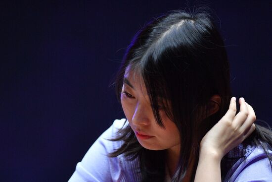 Шахматы. Женщины. Первый этап Гран-при 