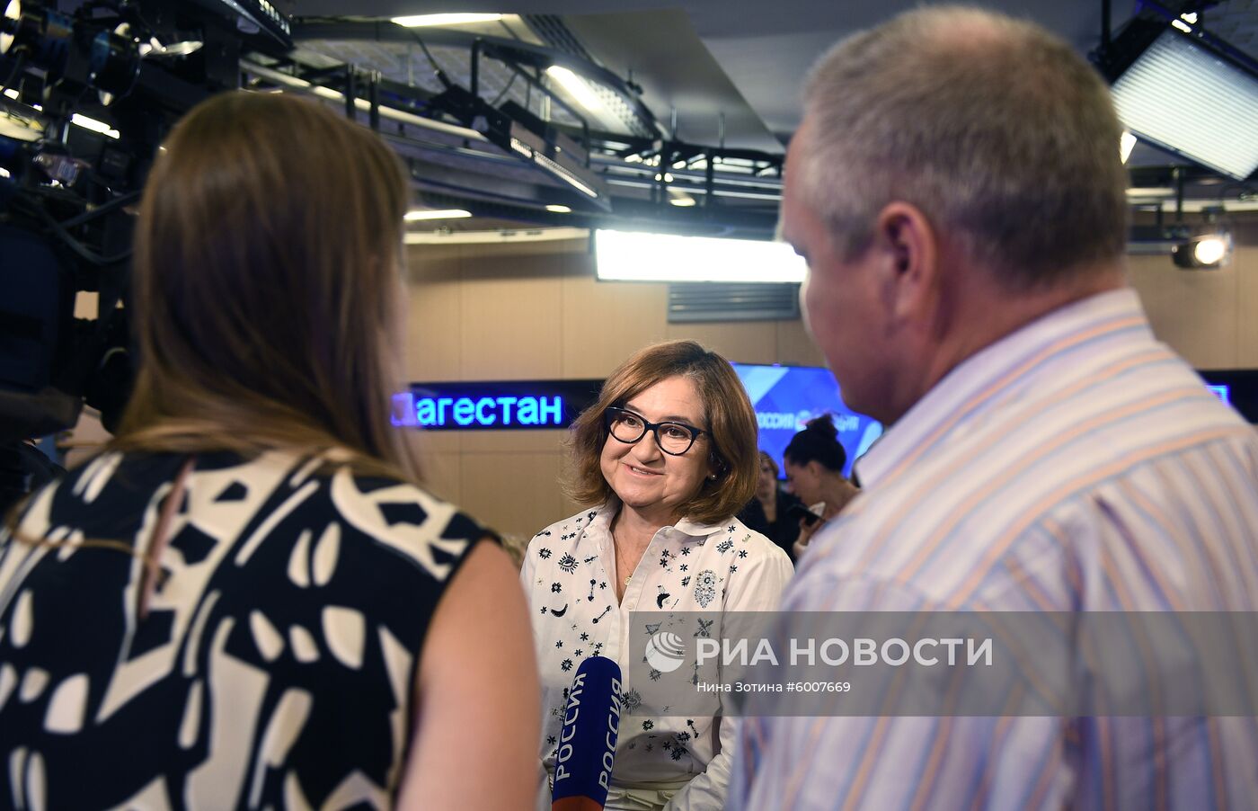 П/к генерального директора Государственной Третьяковской галереи З. Трегуловой, посвященная открытию выставочного сезона.