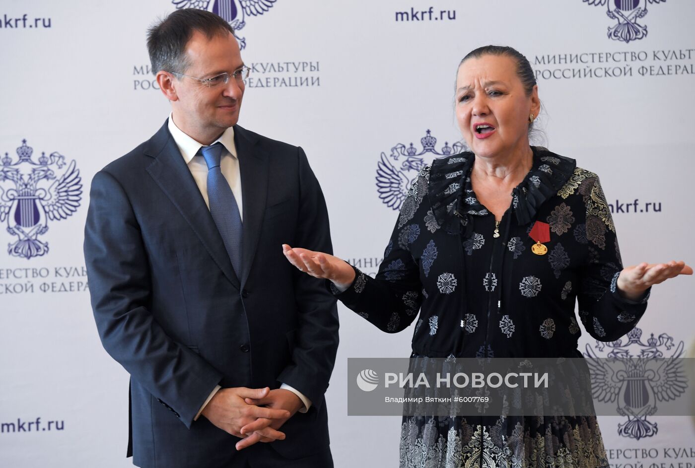 Награждение деятелей культуры и искусства государственными наградами РФ