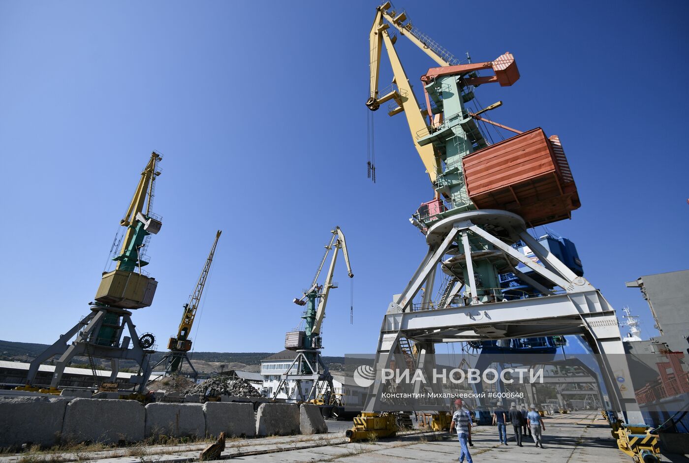 Феодосийский морской торговый порт