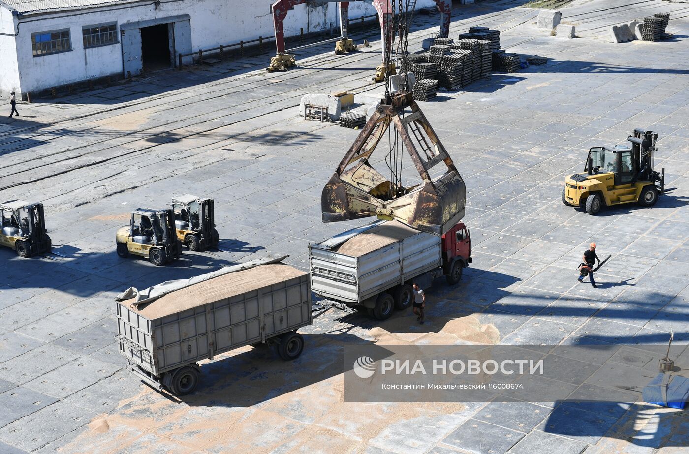 Феодосийский морской торговый порт