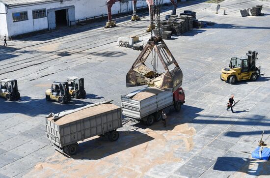 Феодосийский морской торговый порт