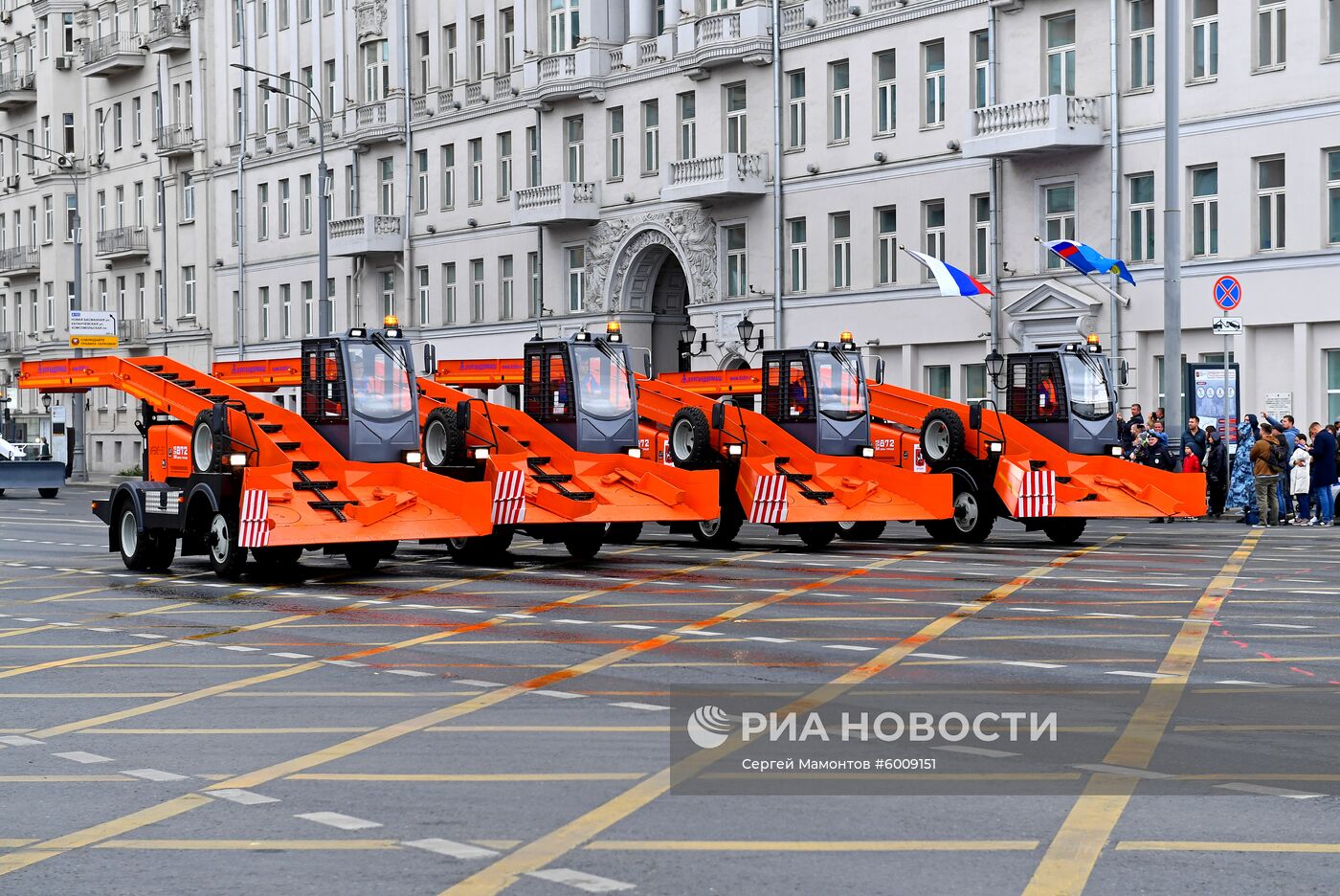 Парад городской техники