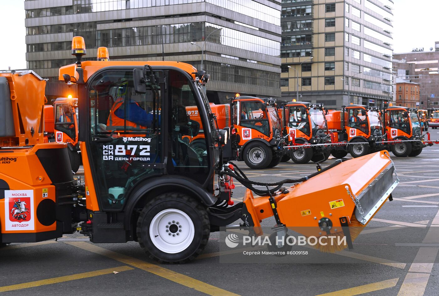 Парад городской техники