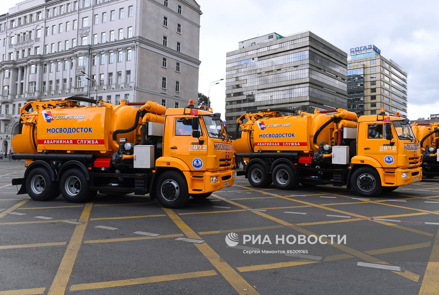 Парад городской техники