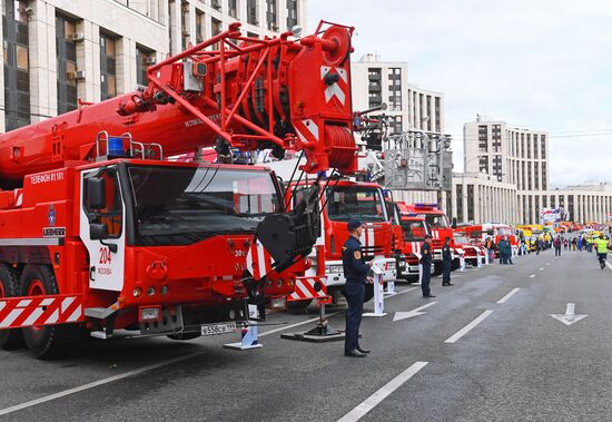 Парад городской техники