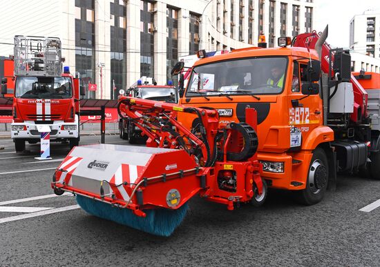 Парад городской техники