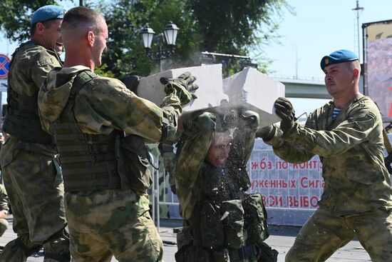 Акция "Военная служба по контракту в Вооруженных силах – твой выбор!"