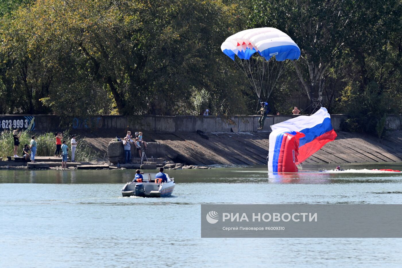 Акция "Военная служба по контракту в Вооруженных силах – твой выбор!"