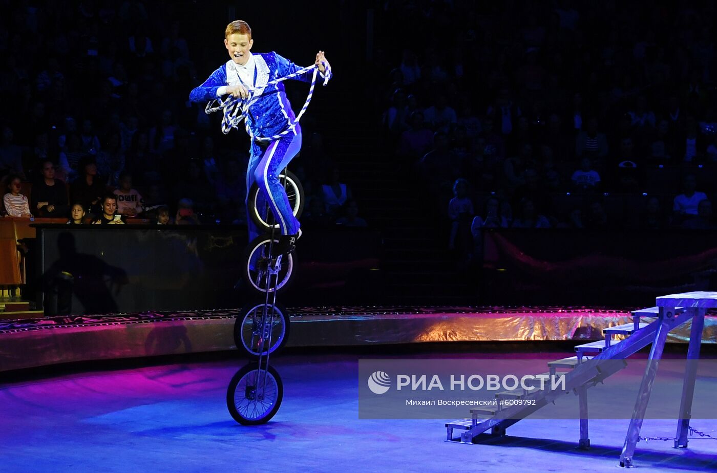 Всемирный фестиваль циркового искусства "Идол"