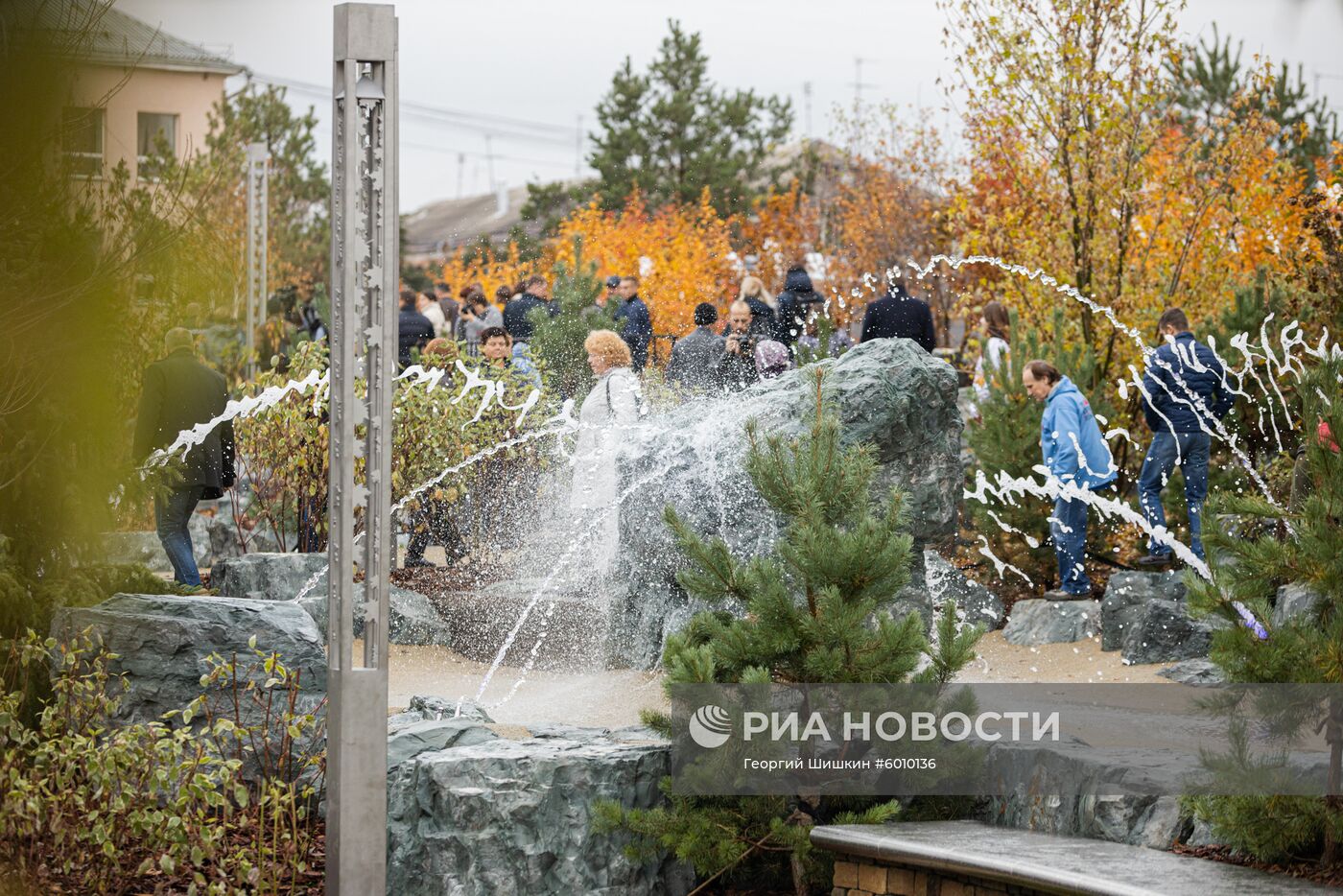 "Парк ангелов" на месте сгоревшей "Зимней вишни" в Кемерово