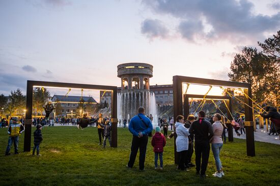 "Парк ангелов" на месте сгоревшей "Зимней вишни" в Кемерово