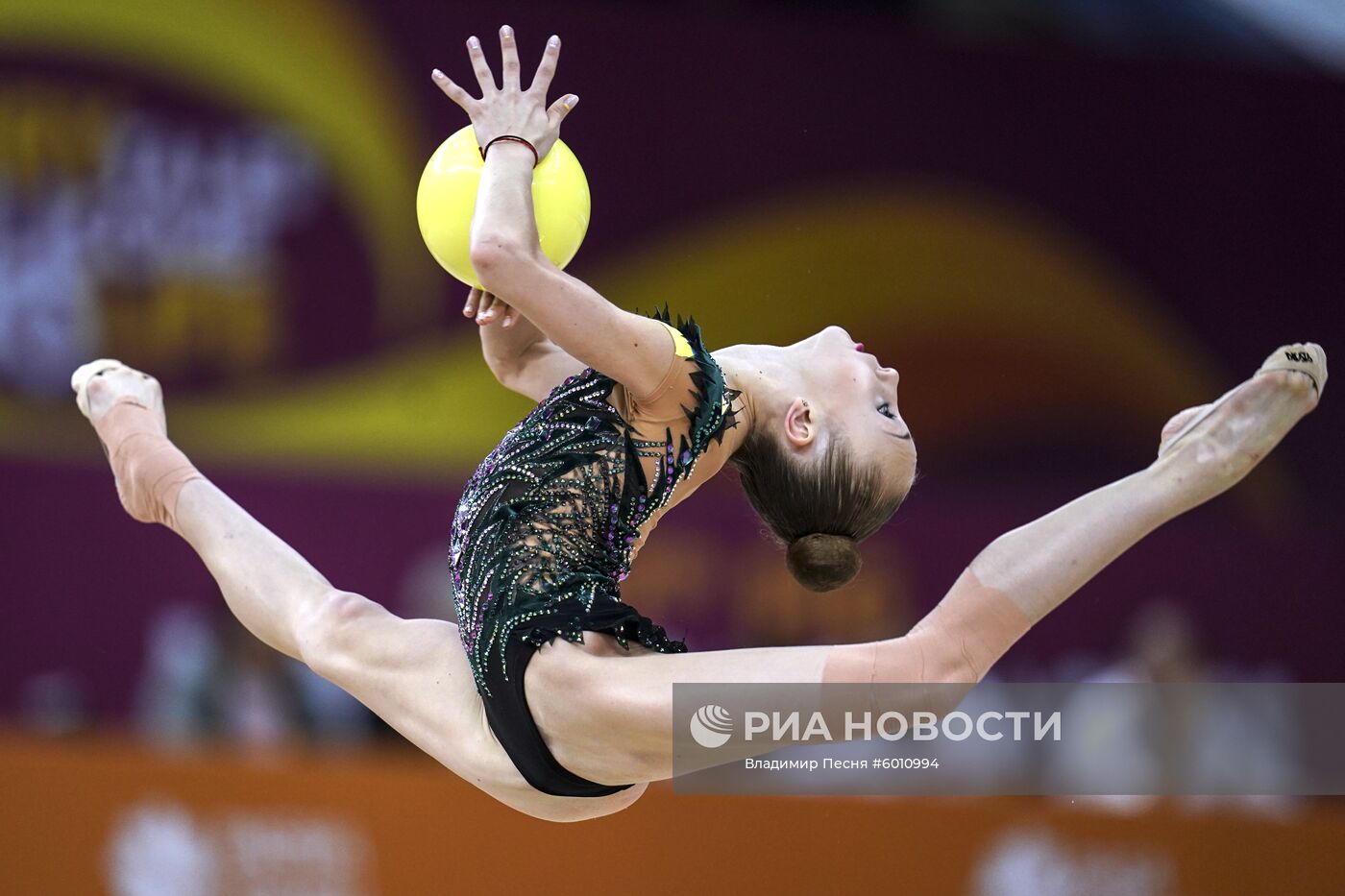 Художественная гимнастика. Чемпионат мира. Первый день