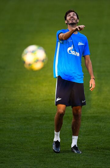 Футбол. Лига чемпионов. Тренировка ФК "Зенит"