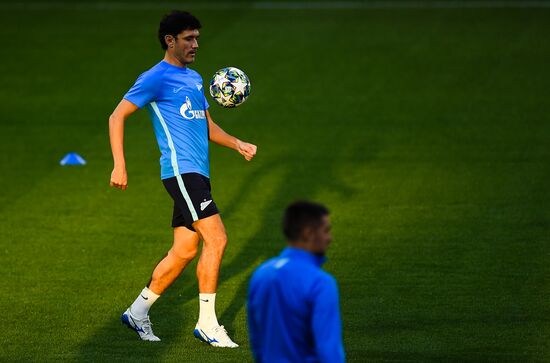 Футбол. Лига чемпионов. Тренировка ФК "Зенит"