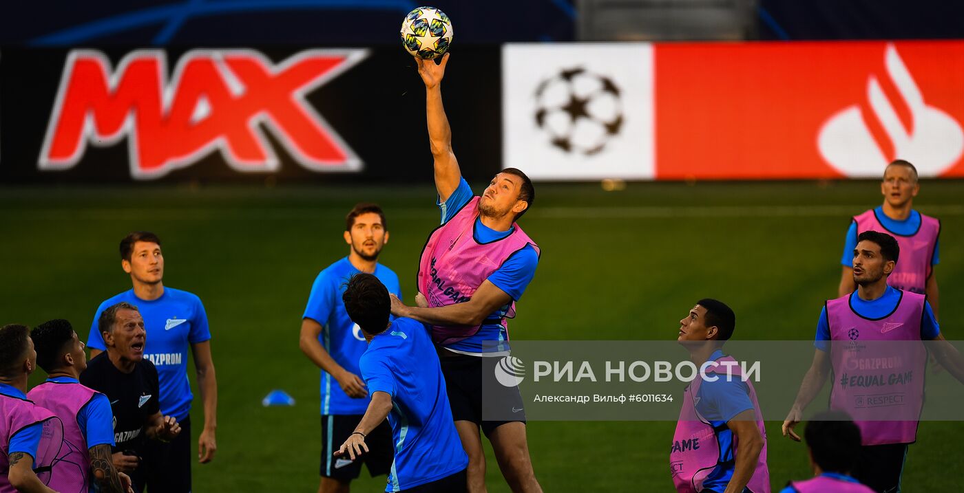 Футбол. Лига чемпионов. Тренировка ФК "Зенит"