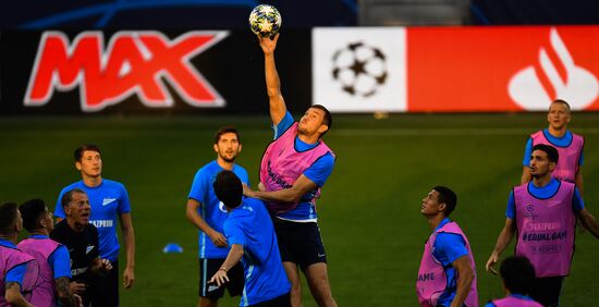 Футбол. Лига чемпионов. Тренировка ФК "Зенит"