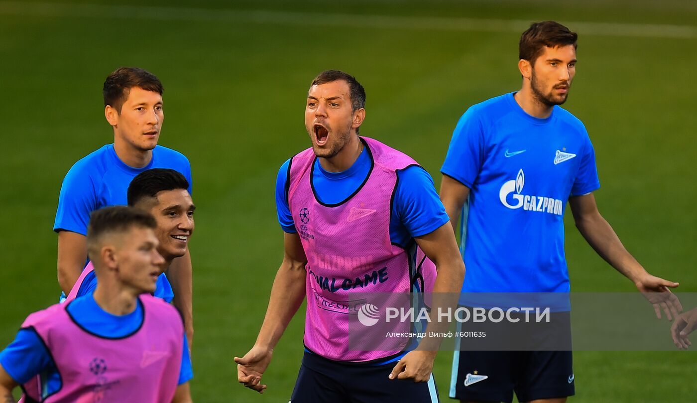 Футбол. Лига чемпионов. Тренировка ФК "Зенит"