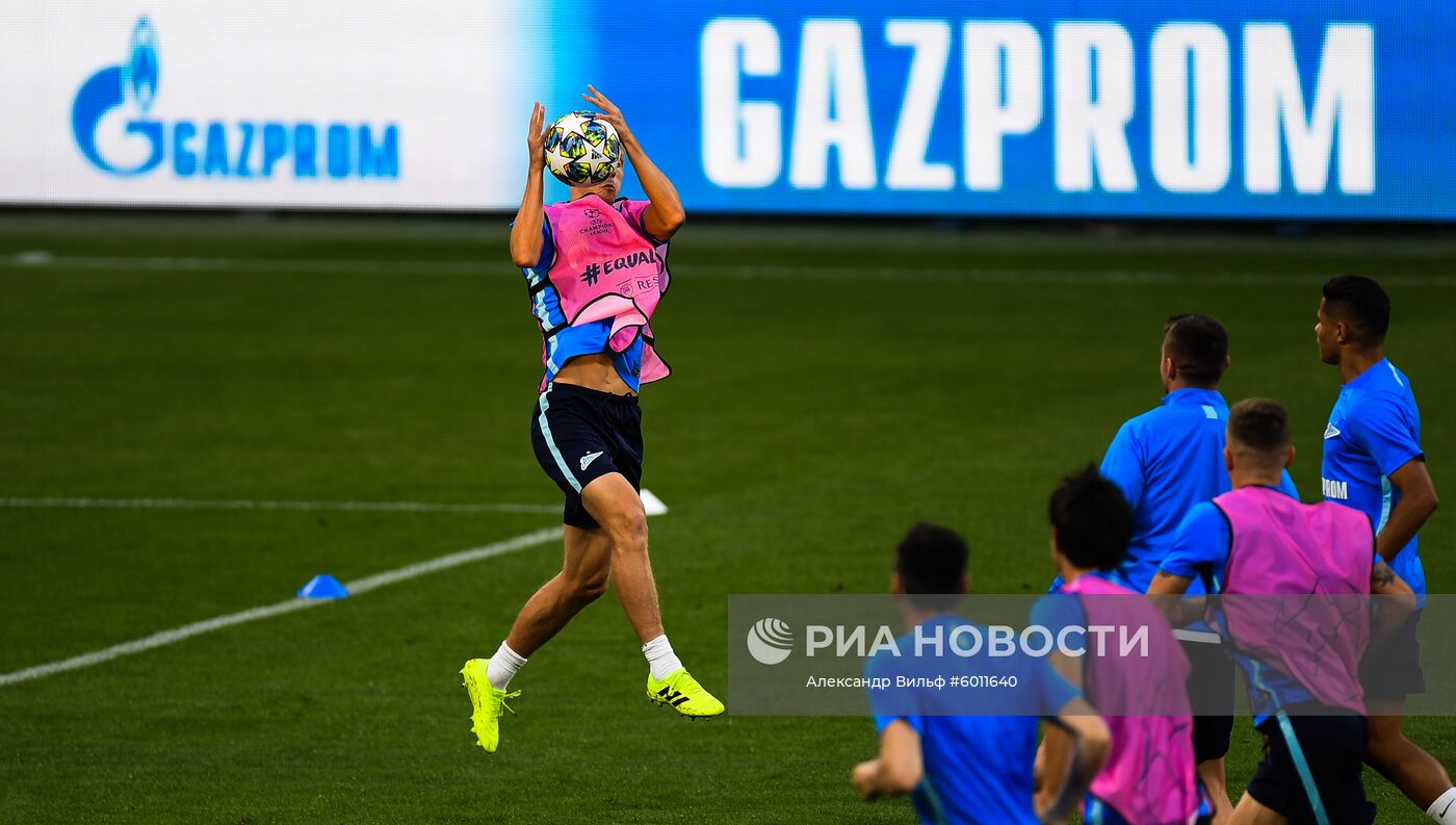 Футбол. Лига чемпионов. Тренировка ФК "Зенит"