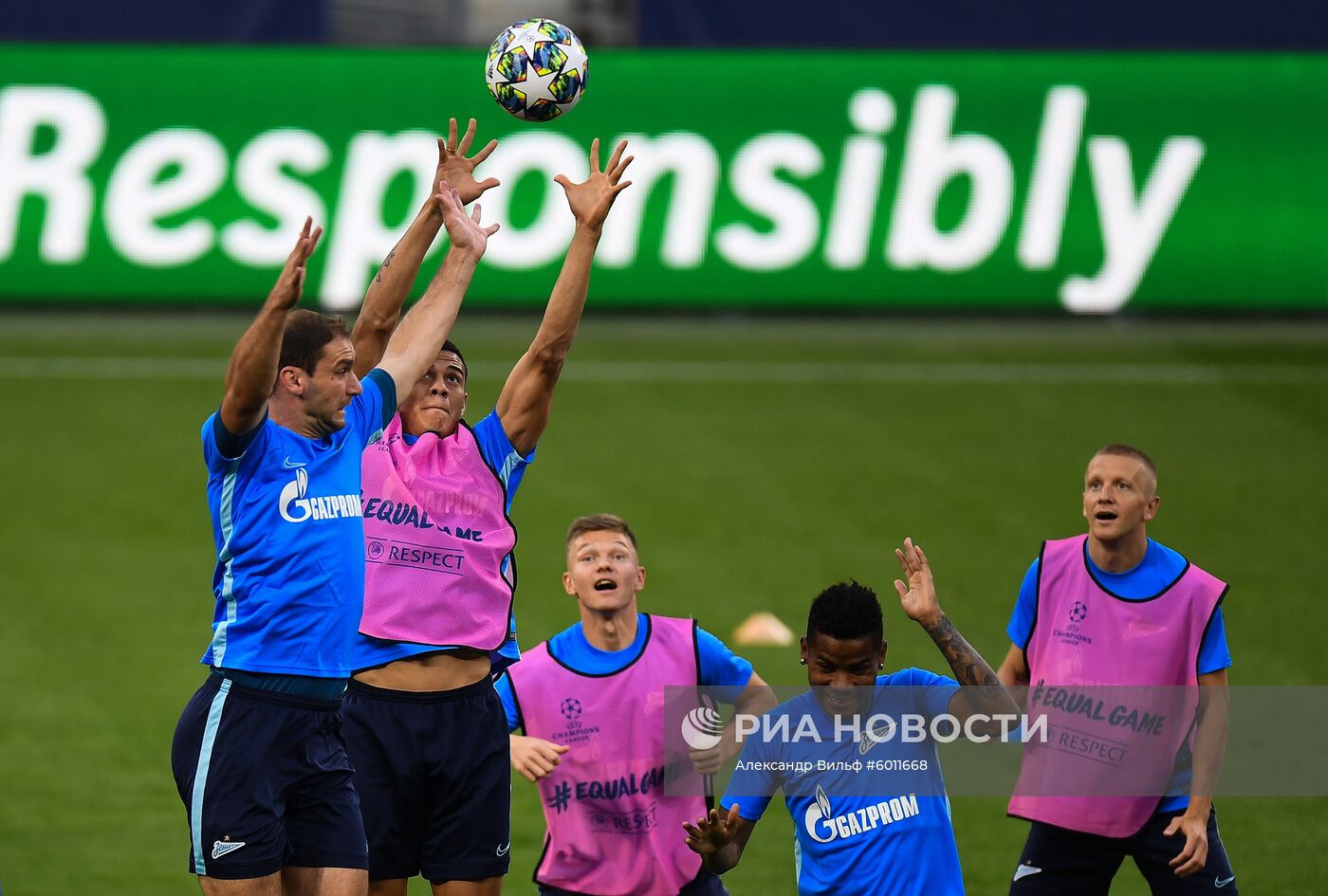 Футбол. Лига чемпионов. Тренировка ФК "Зенит"