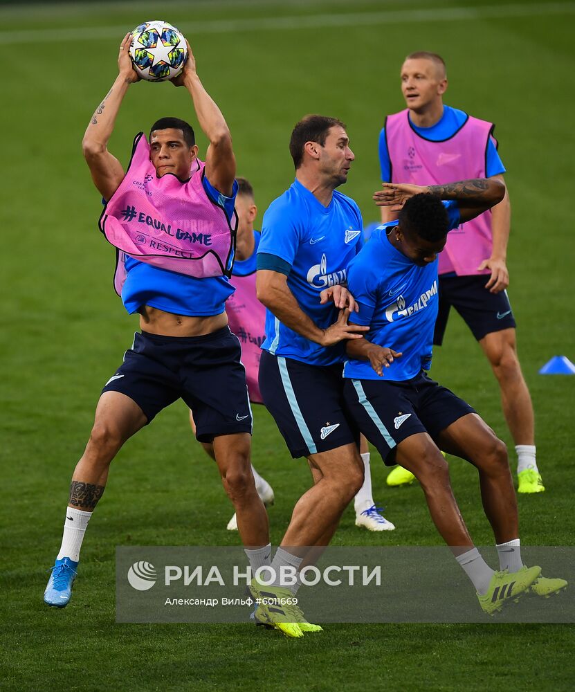 Футбол. Лига чемпионов. Тренировка ФК "Зенит"