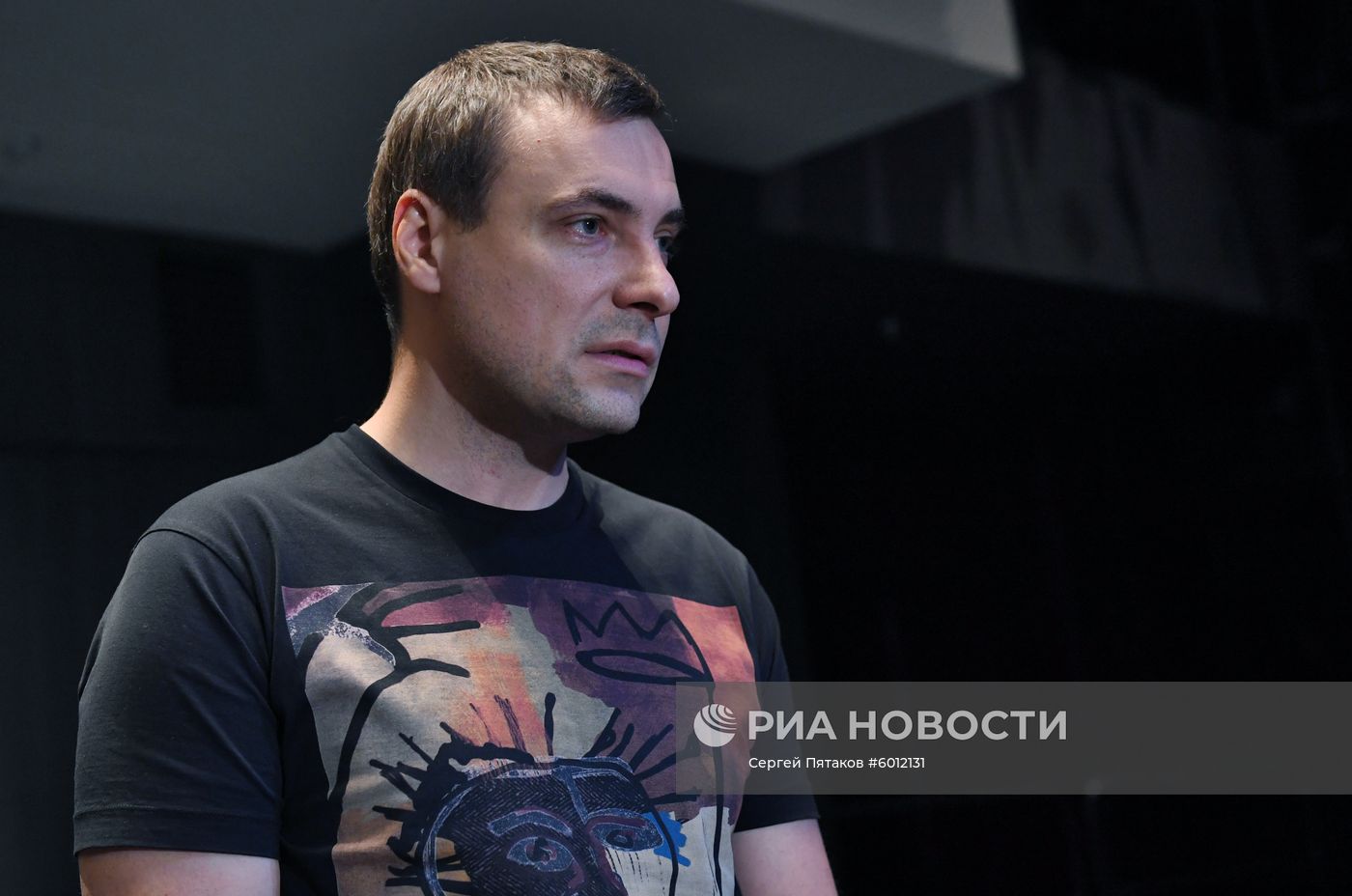 Сбор труппы в театре "Мастерская Петра Фоменко"